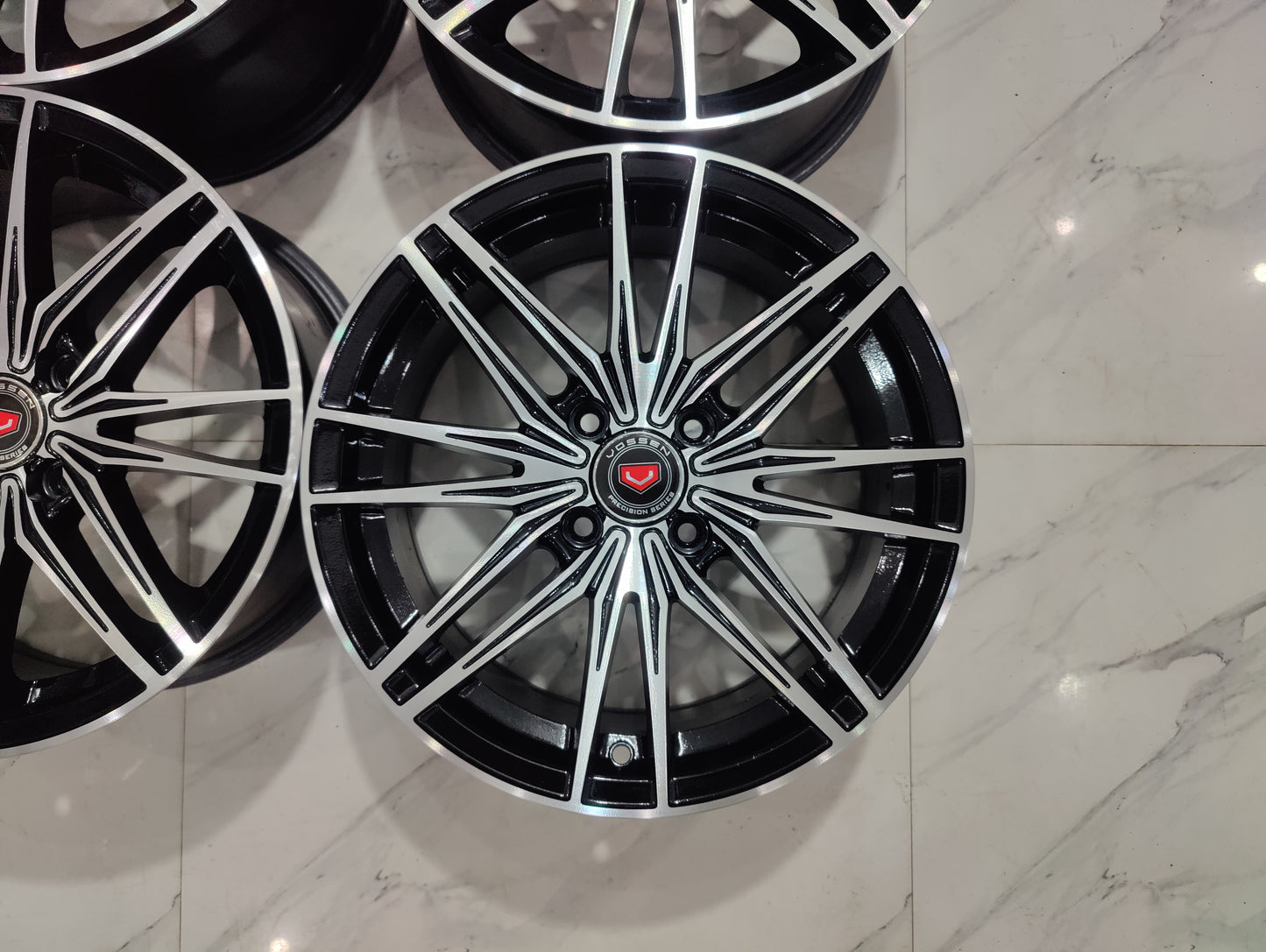 Decenti racing wheels