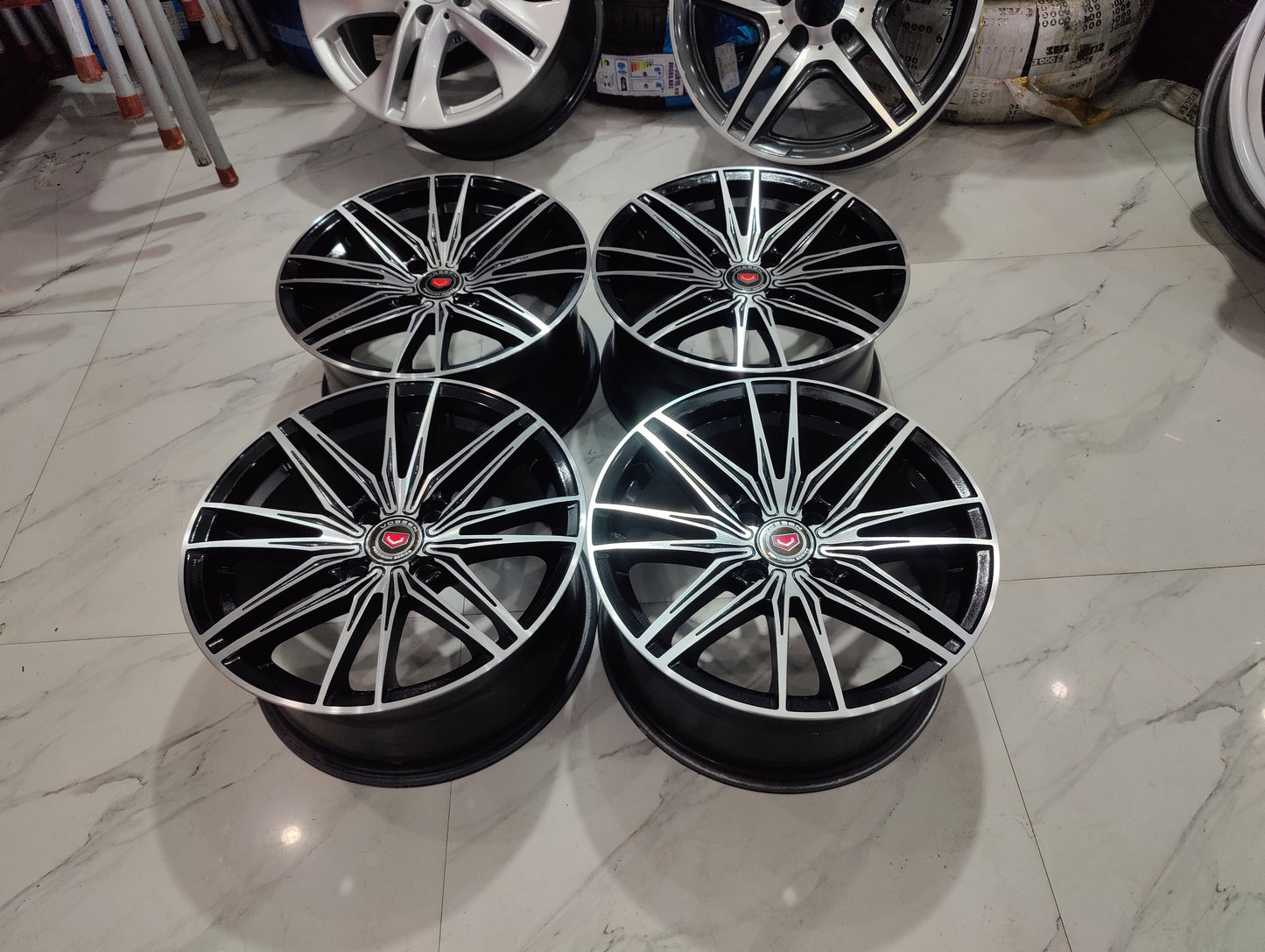 Decenti racing wheels