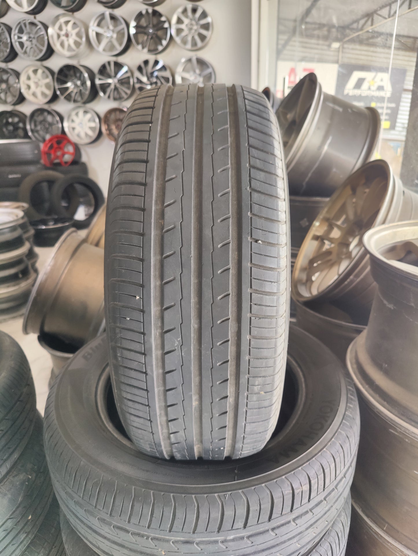215/55/16 Yokohama blue earth es32 used tyres set available