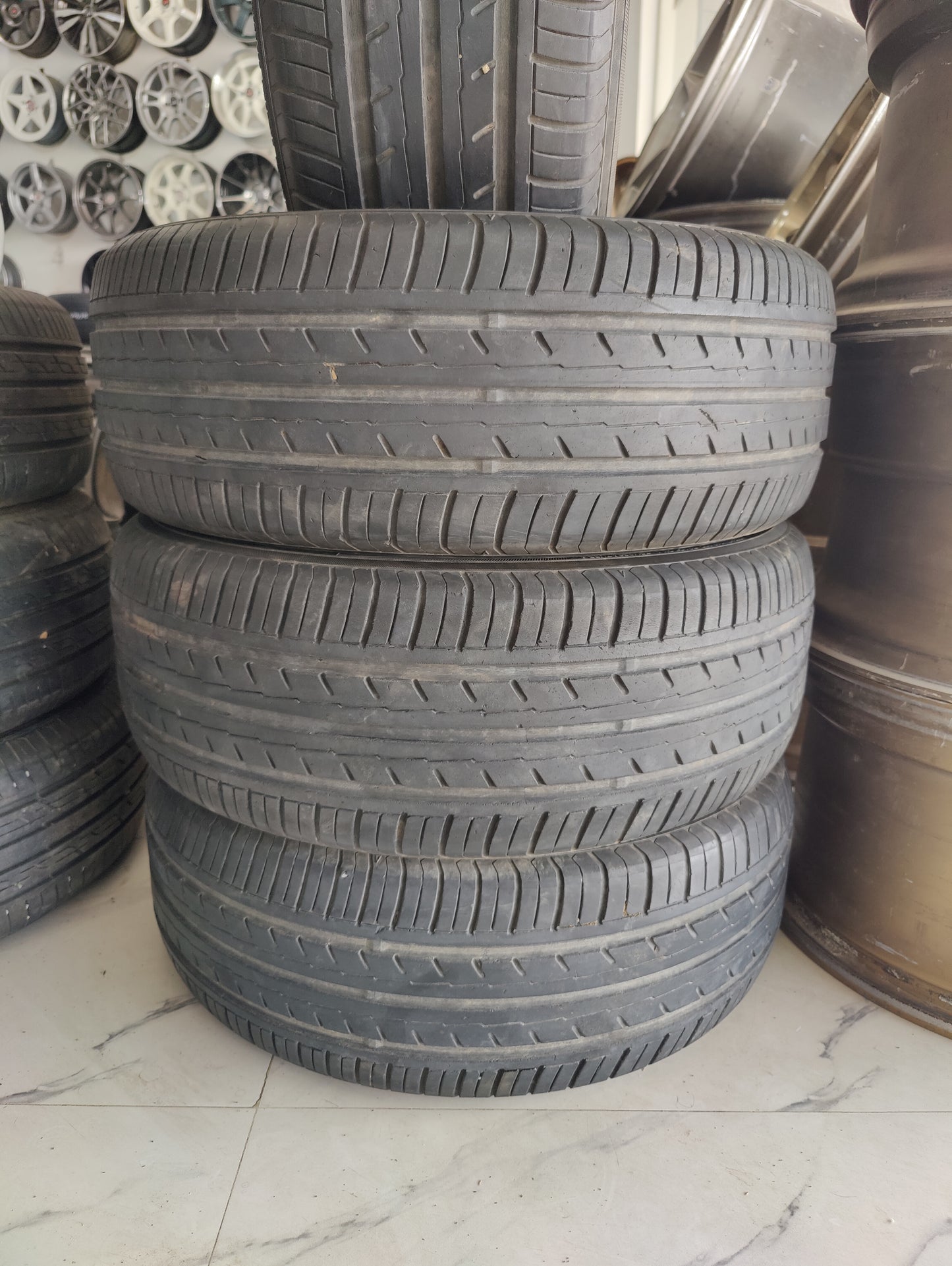 215/55/16 Yokohama blue earth es32 used tyres set available
