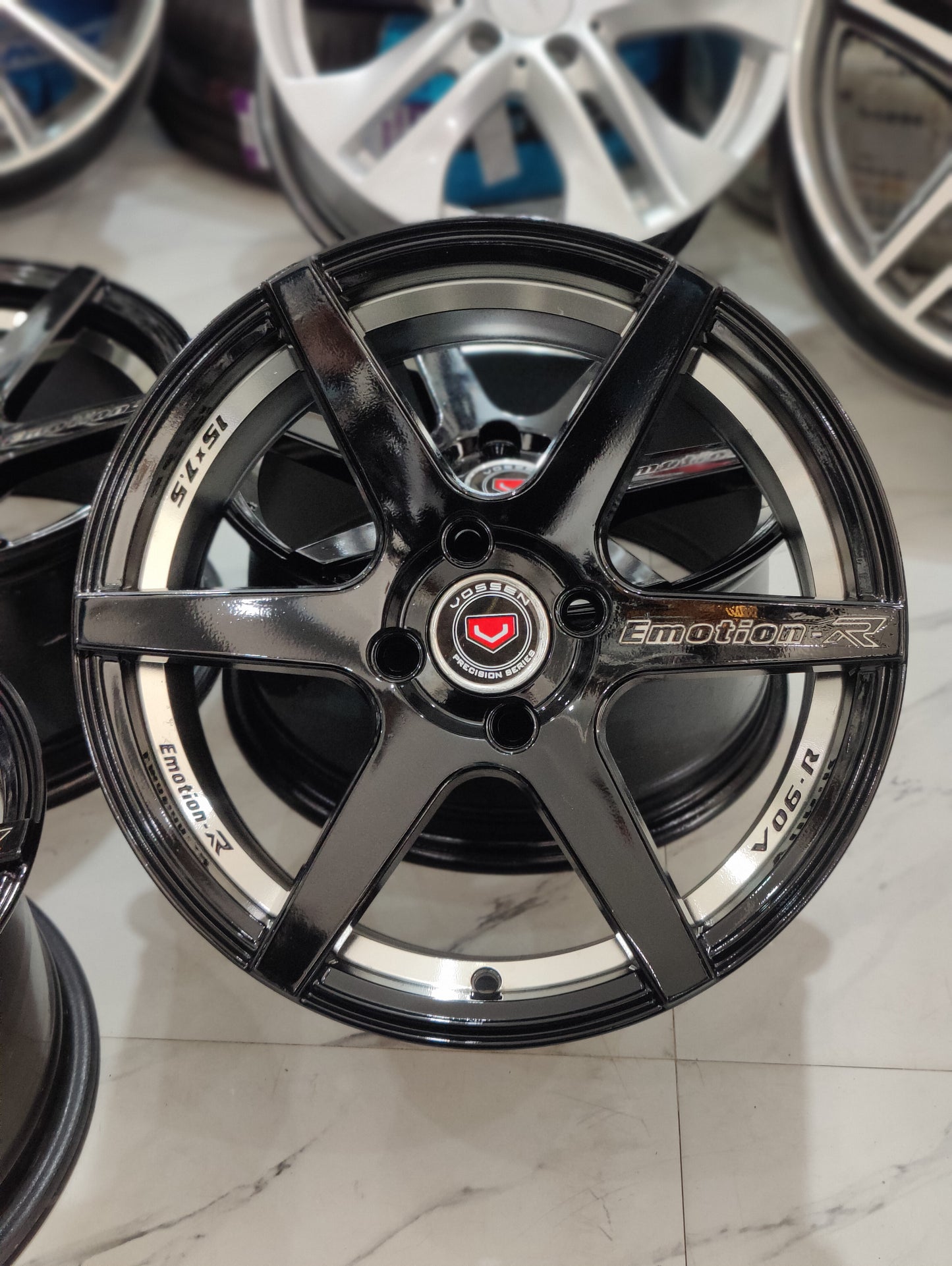 Emotion R concave wheels