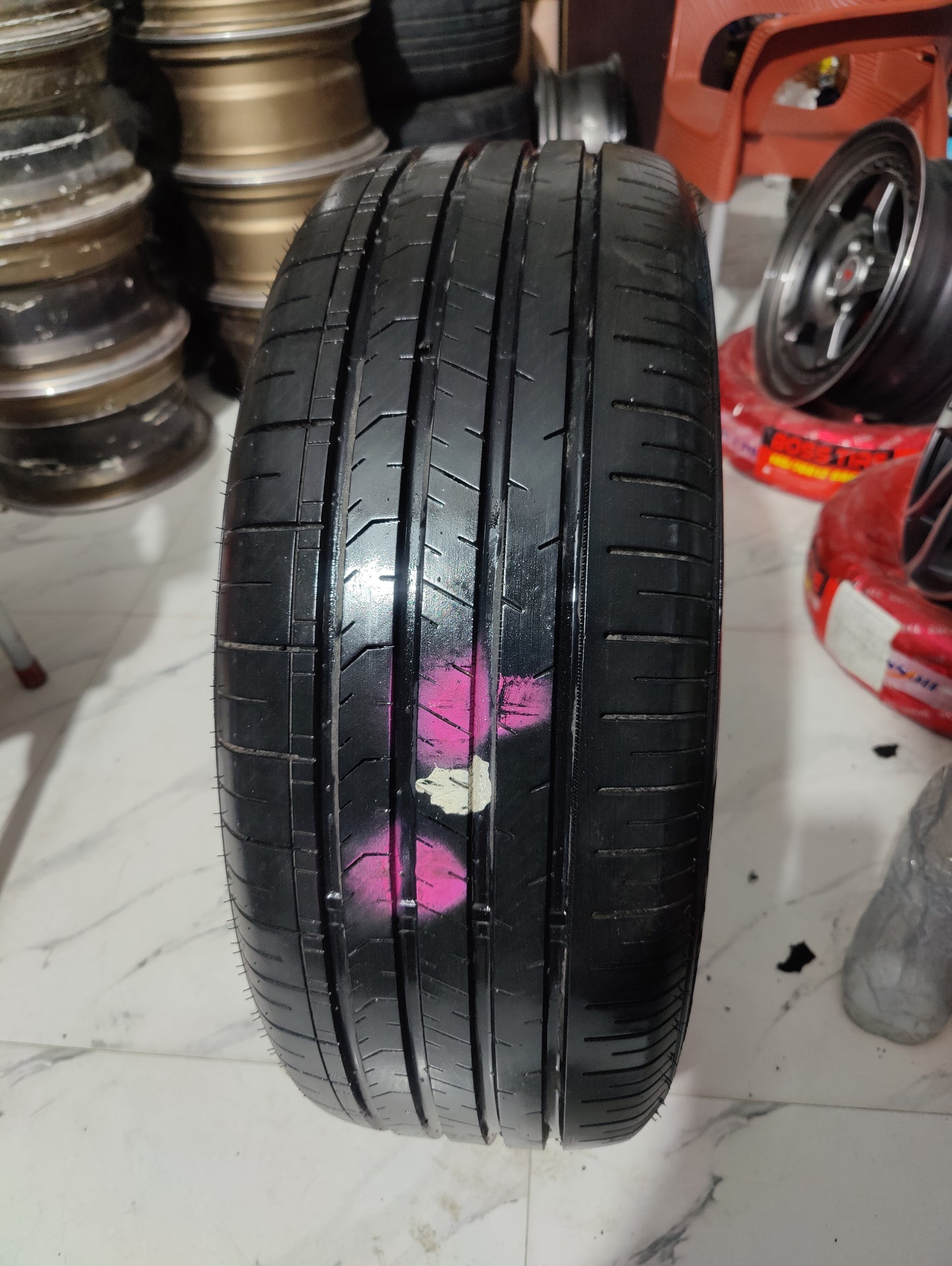215/55/17qabli armstorng tyres set available