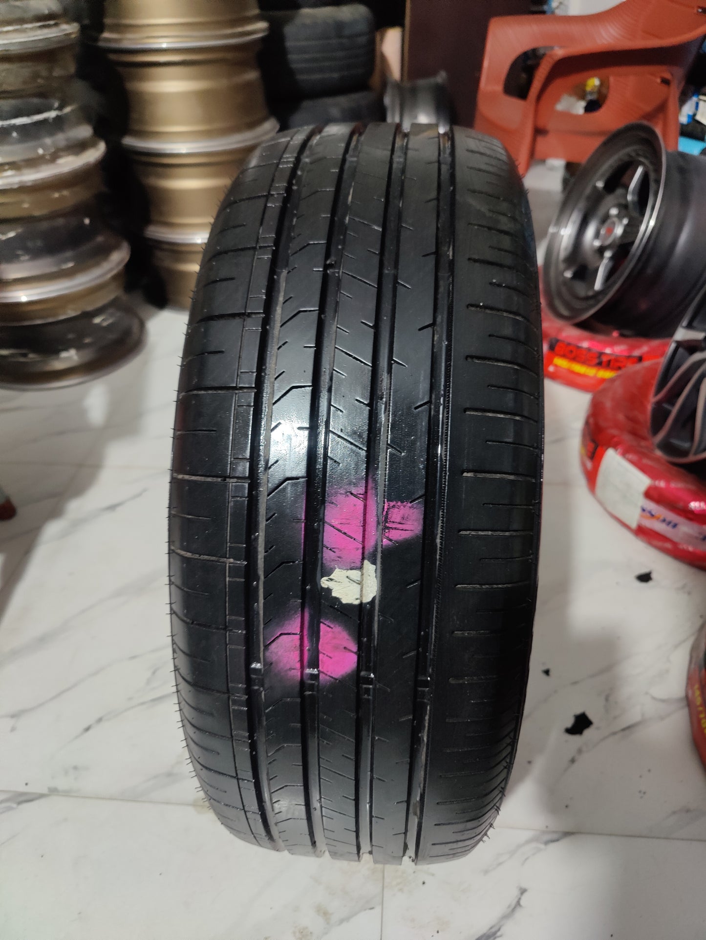 215/55/17qabli armstorng tyres set available