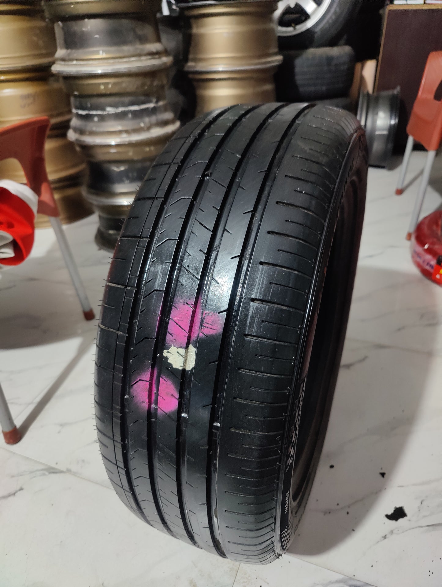 215/55/17qabli armstorng tyres set available