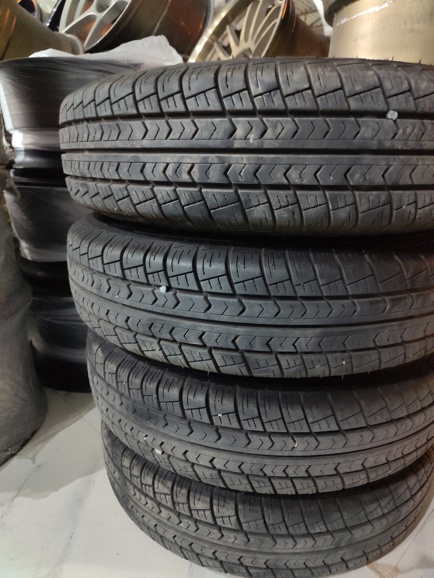 145/80/13 almost new tyres set 2026&13 steel wheels