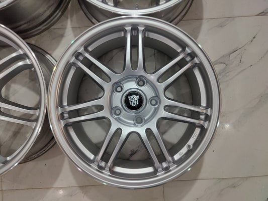 ECO CR8112 wheels