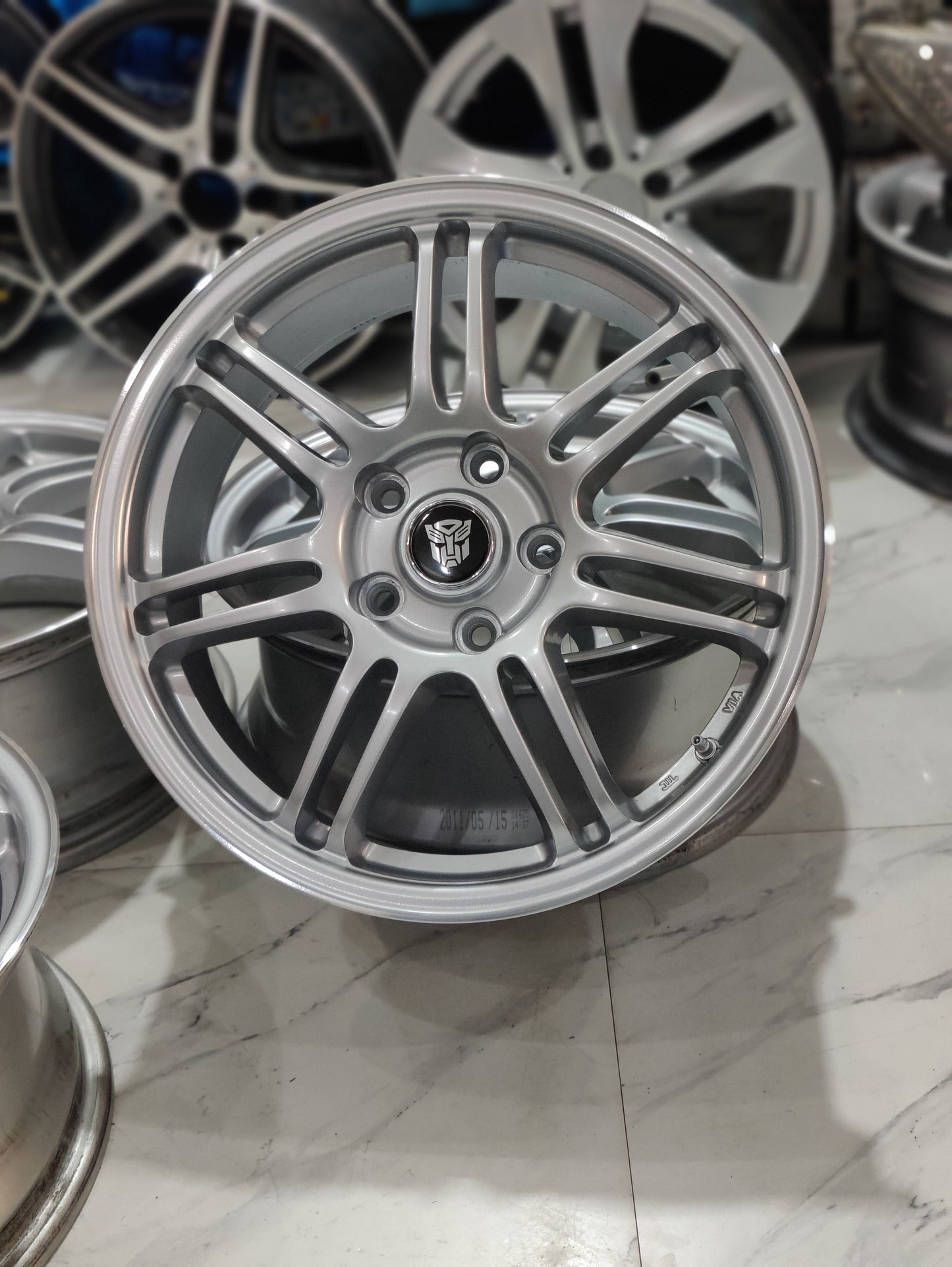 ECO CR8112 wheels