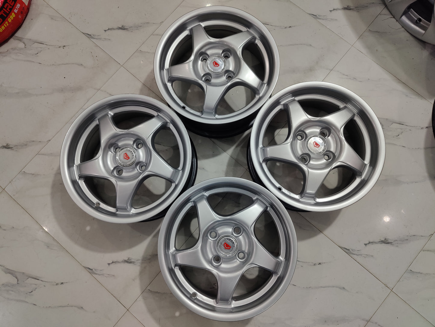 Curving Star Wheels