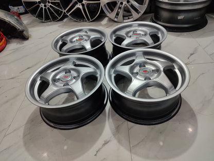 Curving Star Wheels