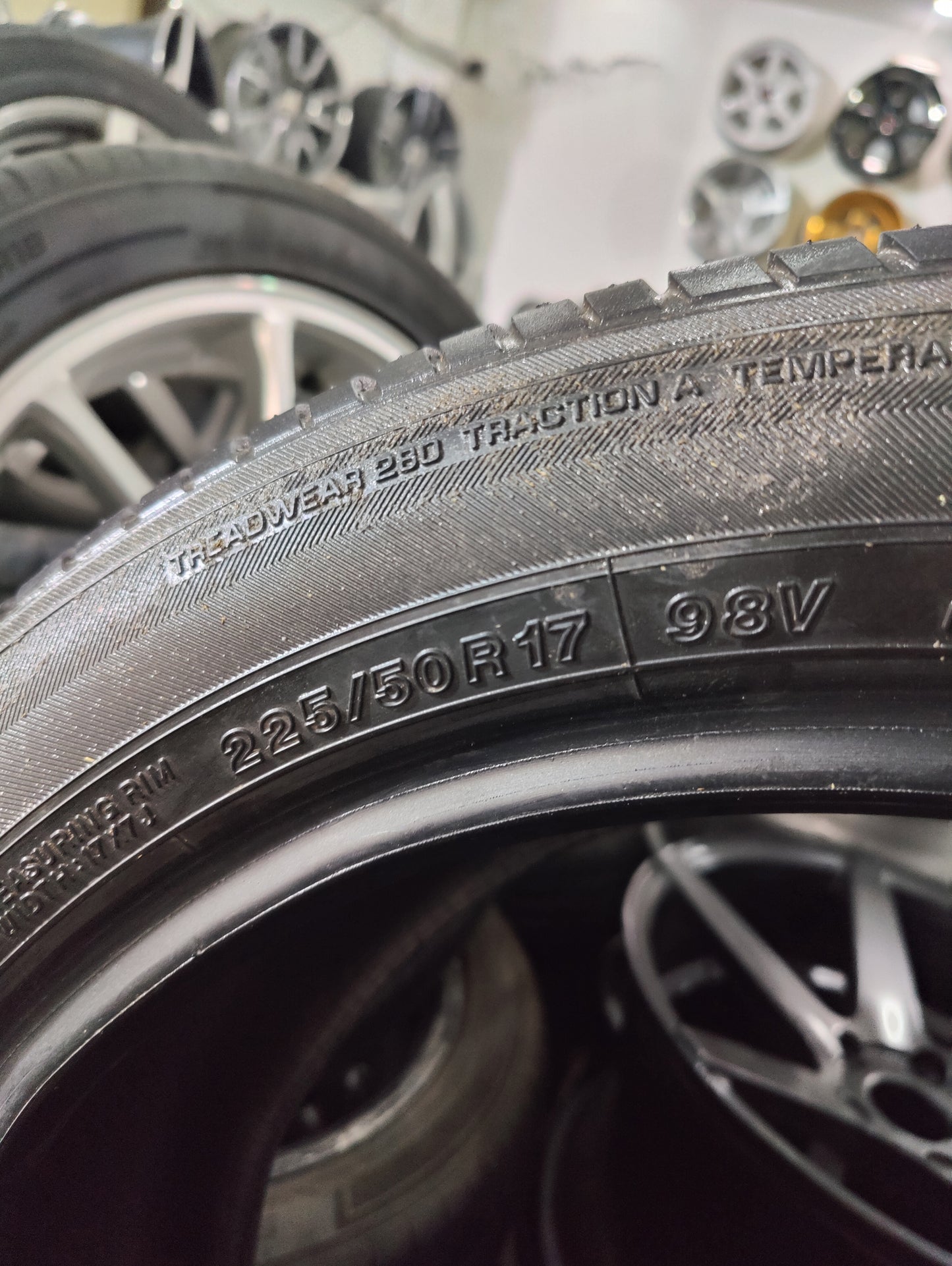 225/50/17 Yokohama DB Decibel used tyres set 75%