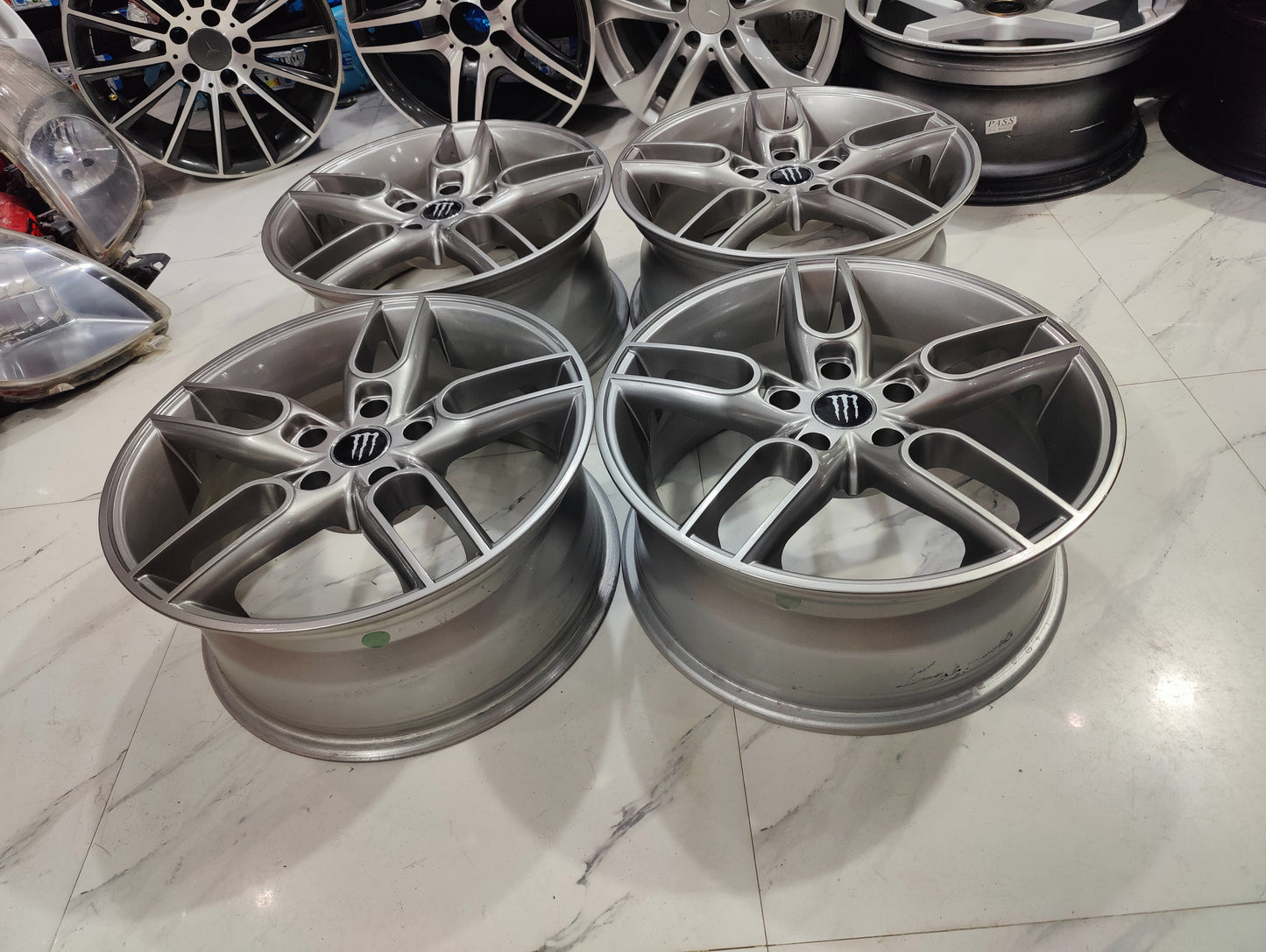 Monster hunter wheels