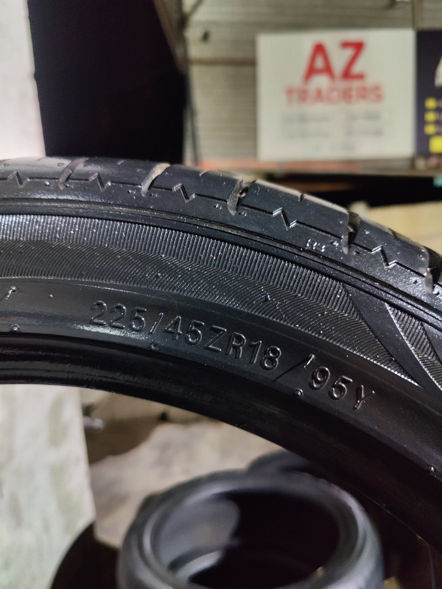 225/45/18 kumho used tyres set available