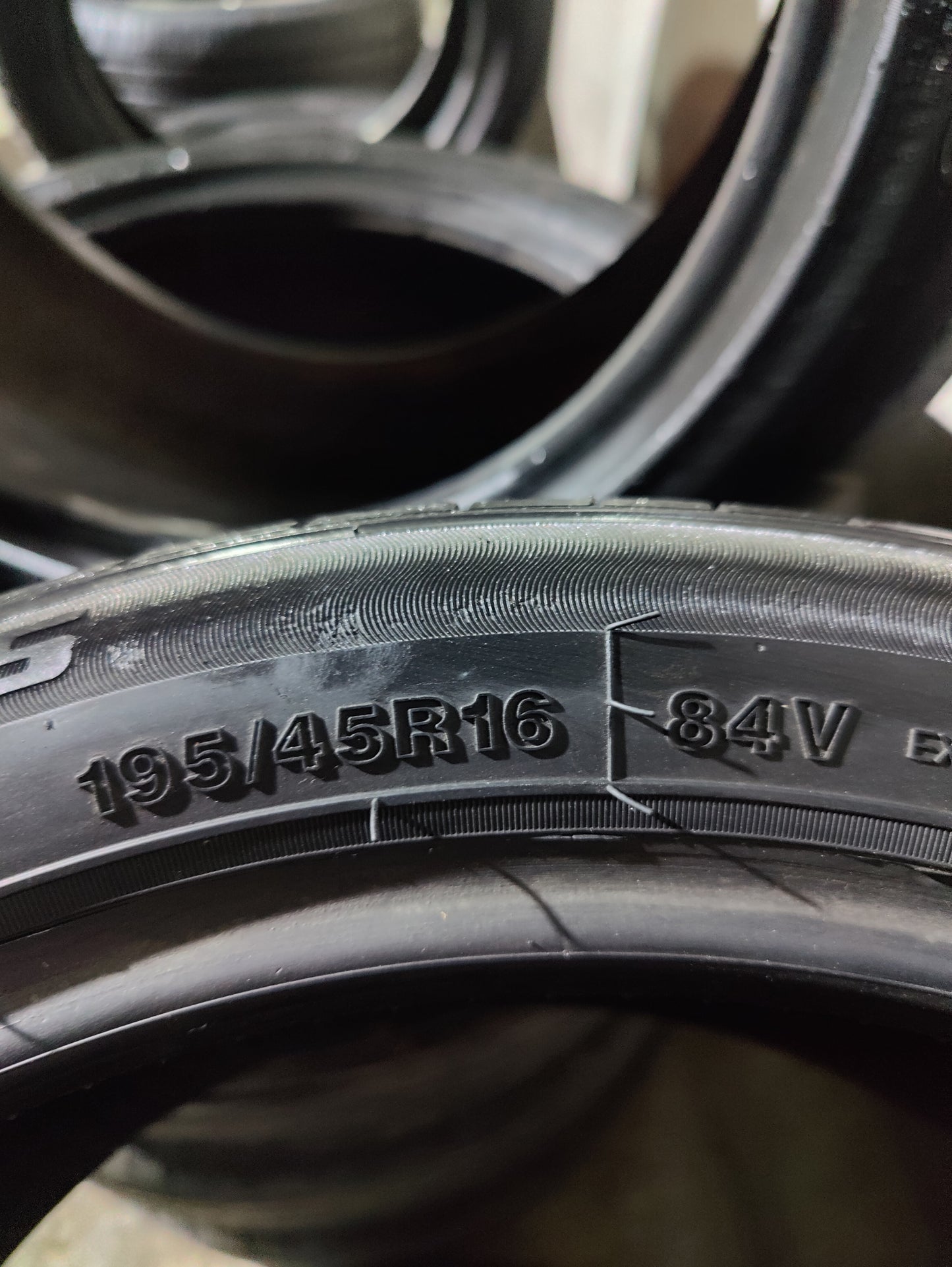 195/45/16 A plus used tyres set available almost new condition