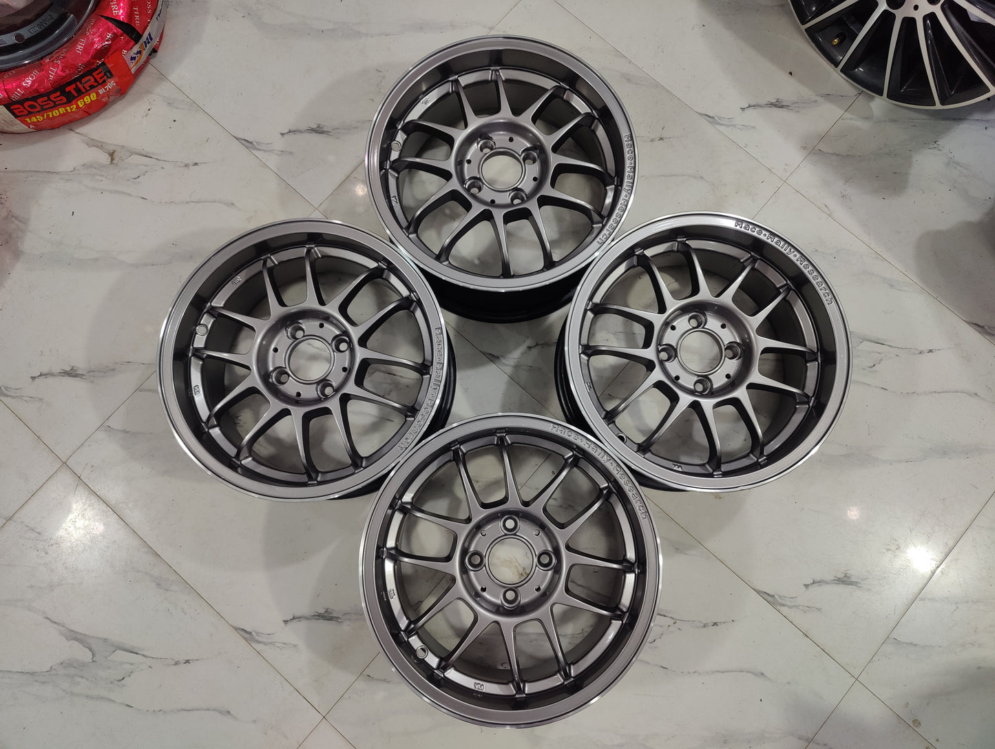 Racing Hart wheels