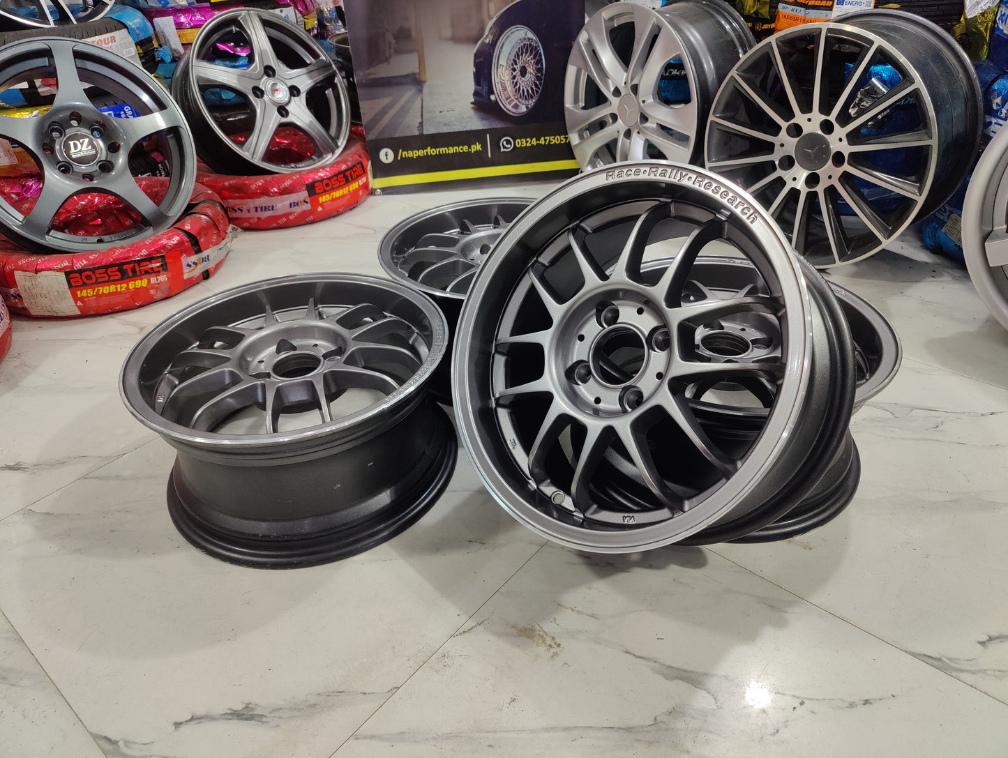 Racing Hart wheels