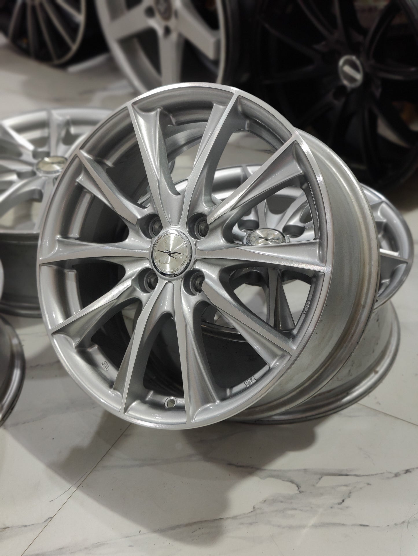 Exeeder E06 Wheels
