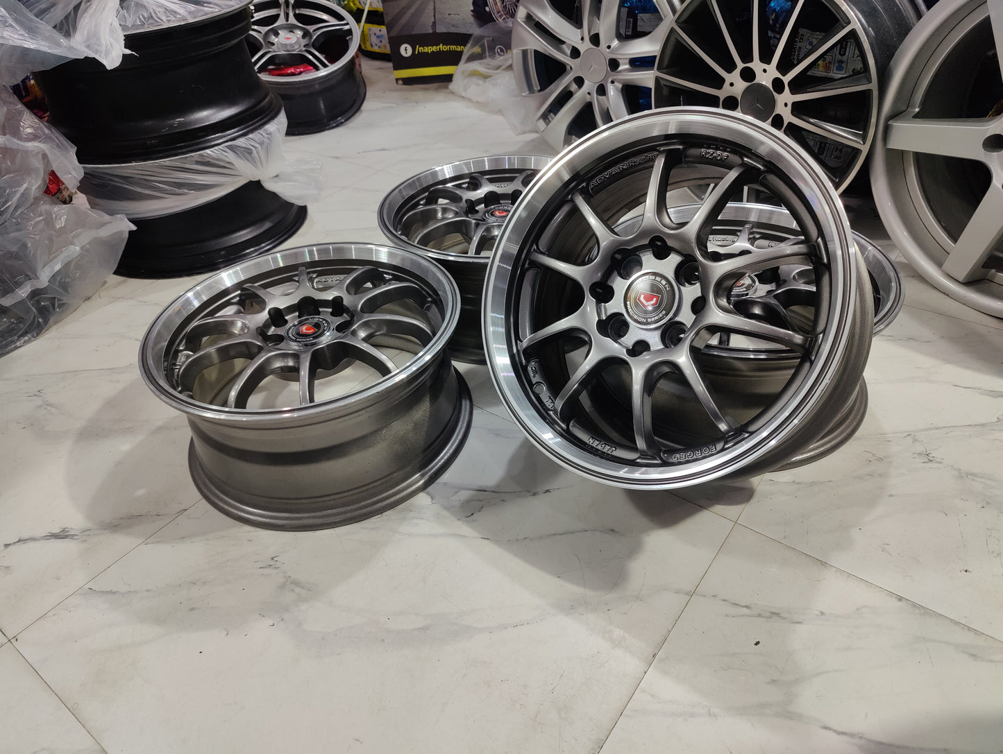 Advan Racing RZ-DF wheels