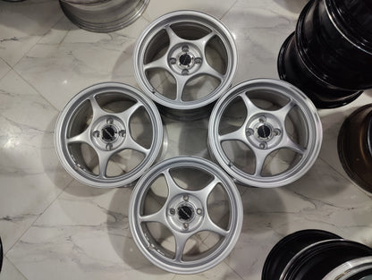 ENKEI RP01 Wheels