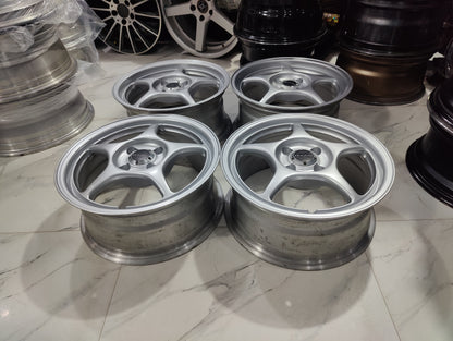ENKEI RP01 Wheels