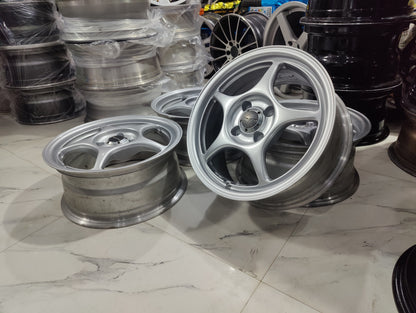 ENKEI RP01 Wheels