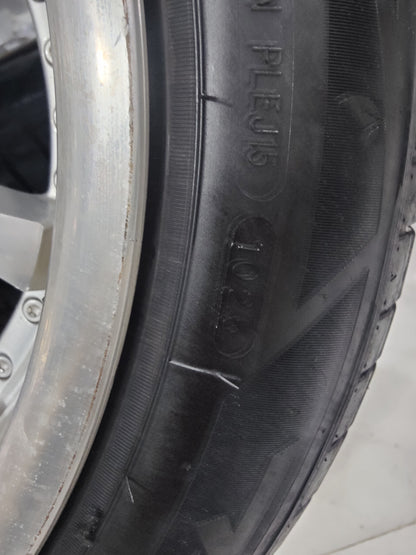 Karanze wheels &tyres almost new condition