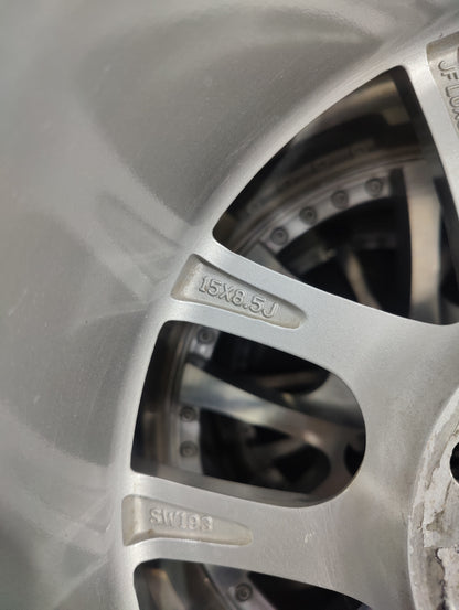 Karanze wheels &tyres almost new condition