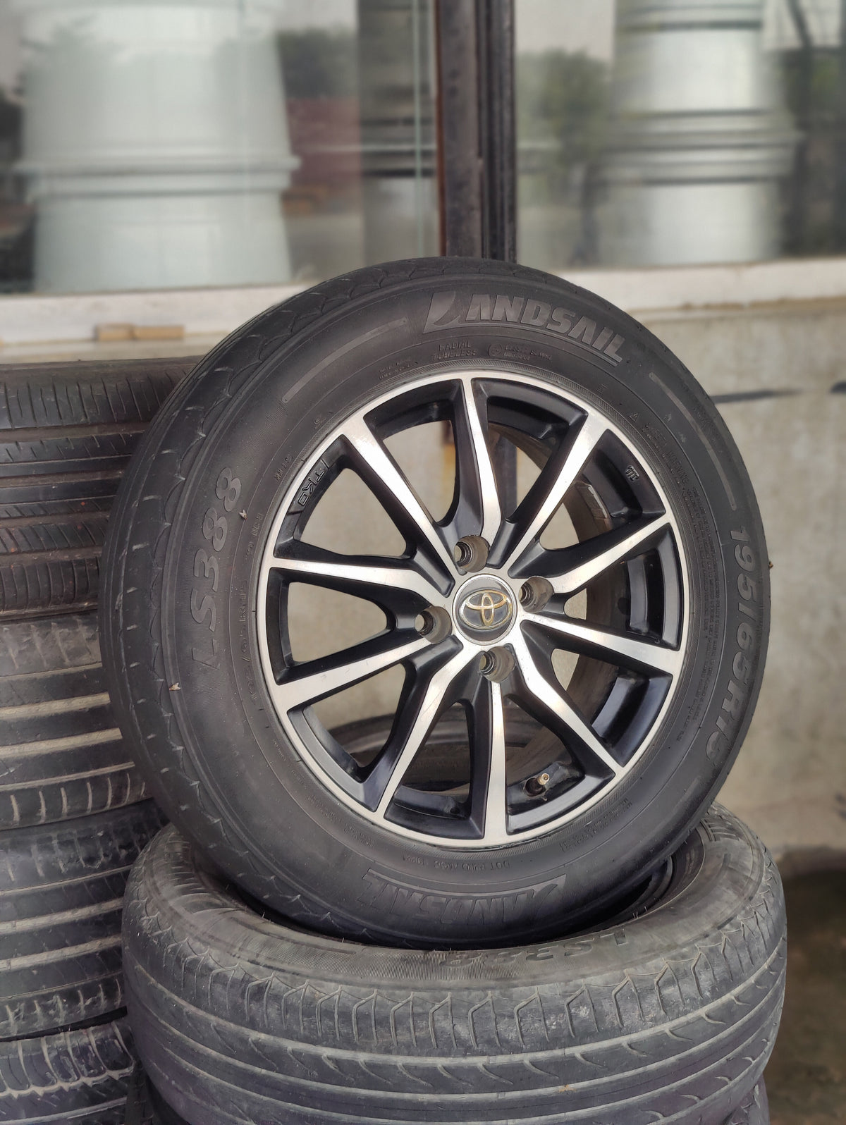 Toyota Yaris Wheels &tyres