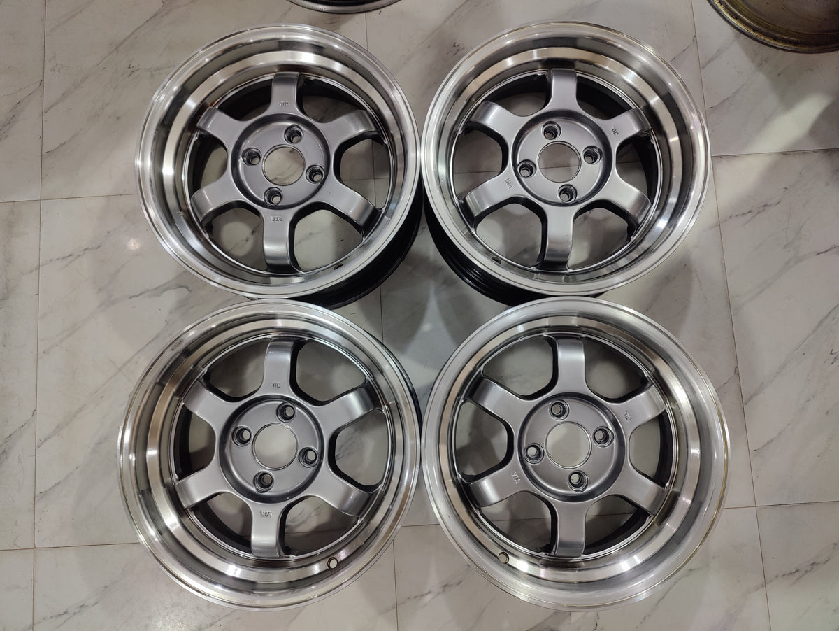 Ray's te37 v Wheels