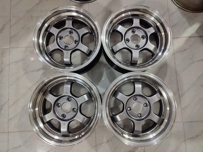 Ray's te37 v Wheels