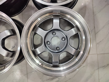 Ray's te37 v Wheels