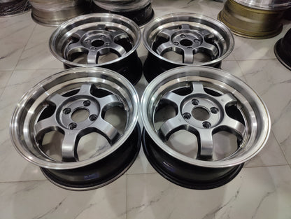 Ray's te37 v Wheels