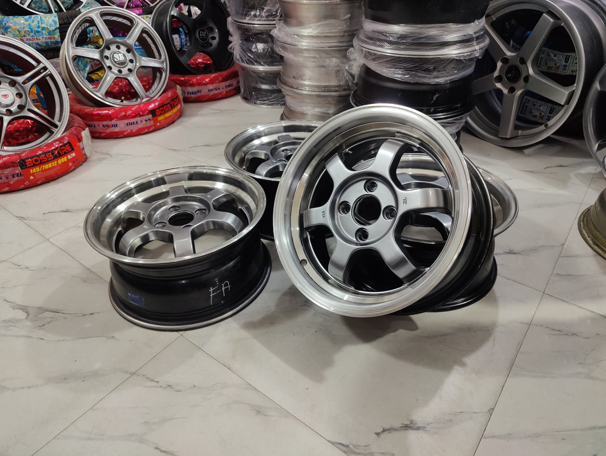 Ray's te37 v Wheels