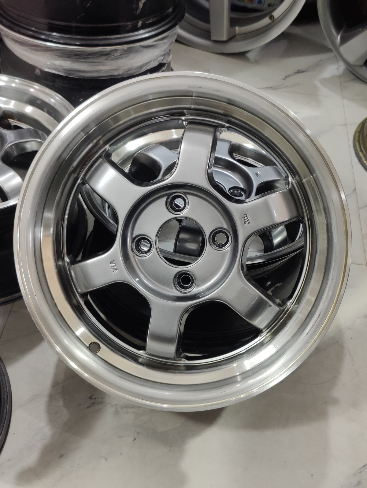 Ray's te37 v Wheels