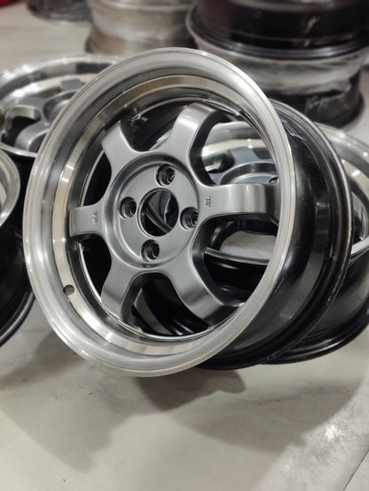 Ray's te37 v Wheels