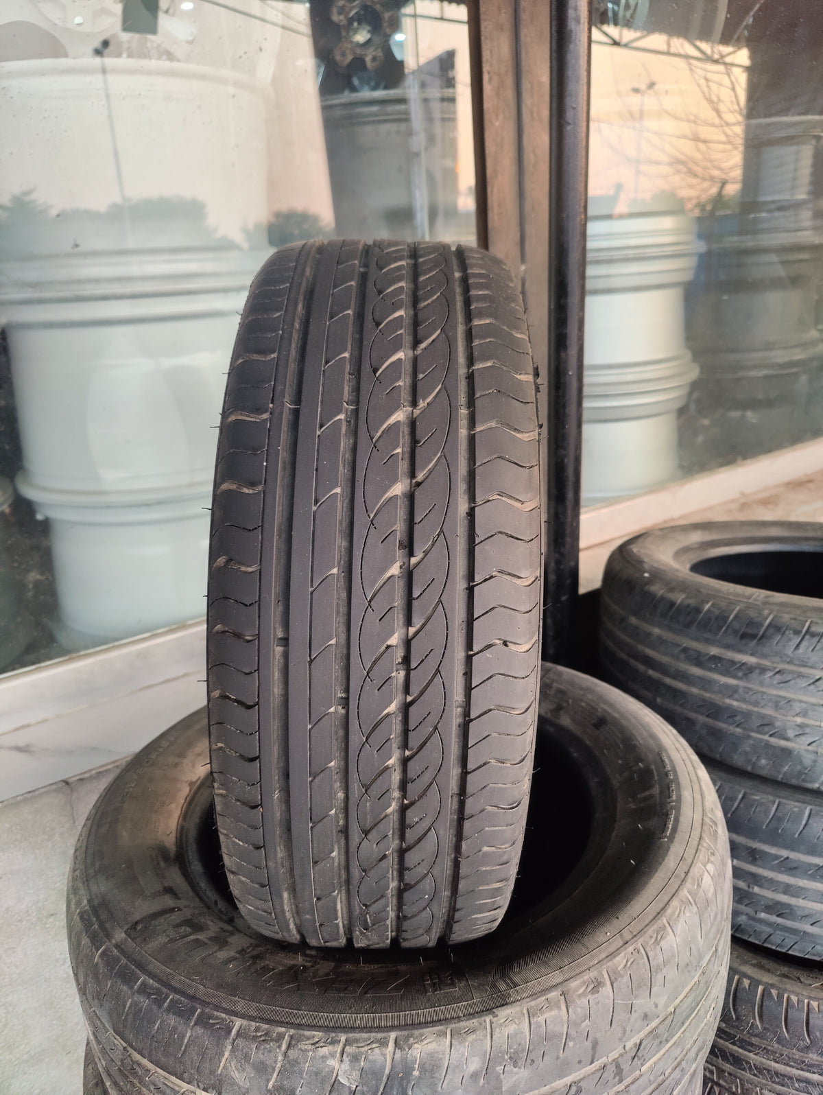 215/45/17 Joyroad almost new condition set available