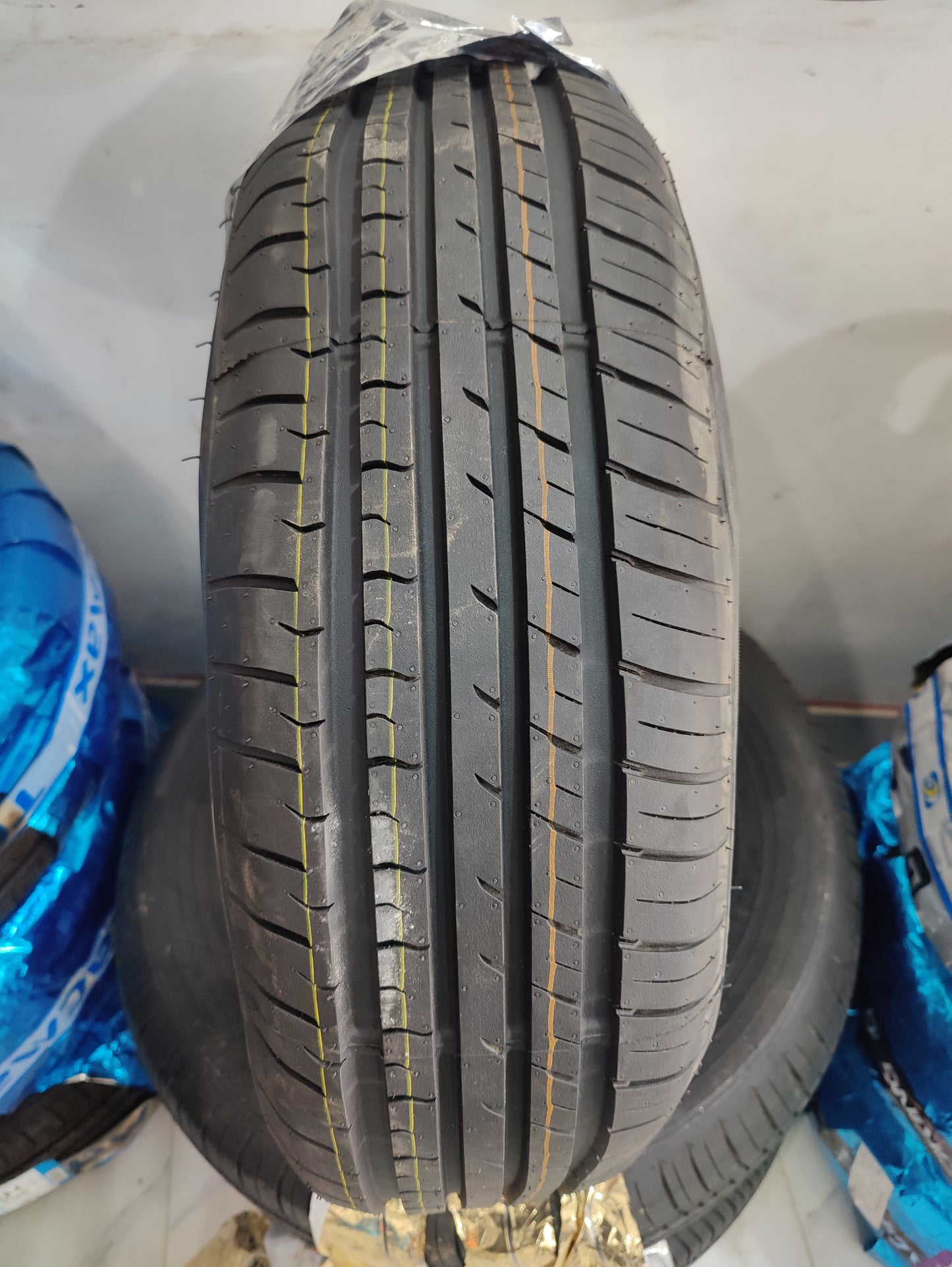 185/65/15 Lgrip New tyres.